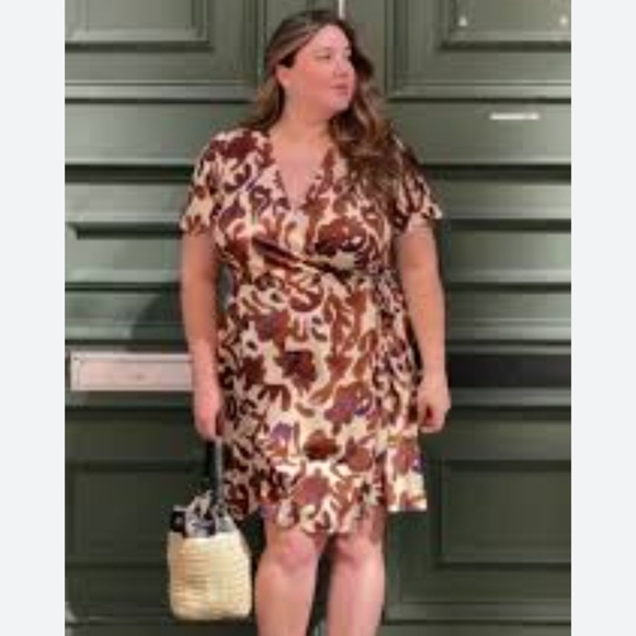 Addition Elle V-Neck Wrap Floral Knee Length Fit Flare Dress Size 2X Bro… - Picture 10 of 10